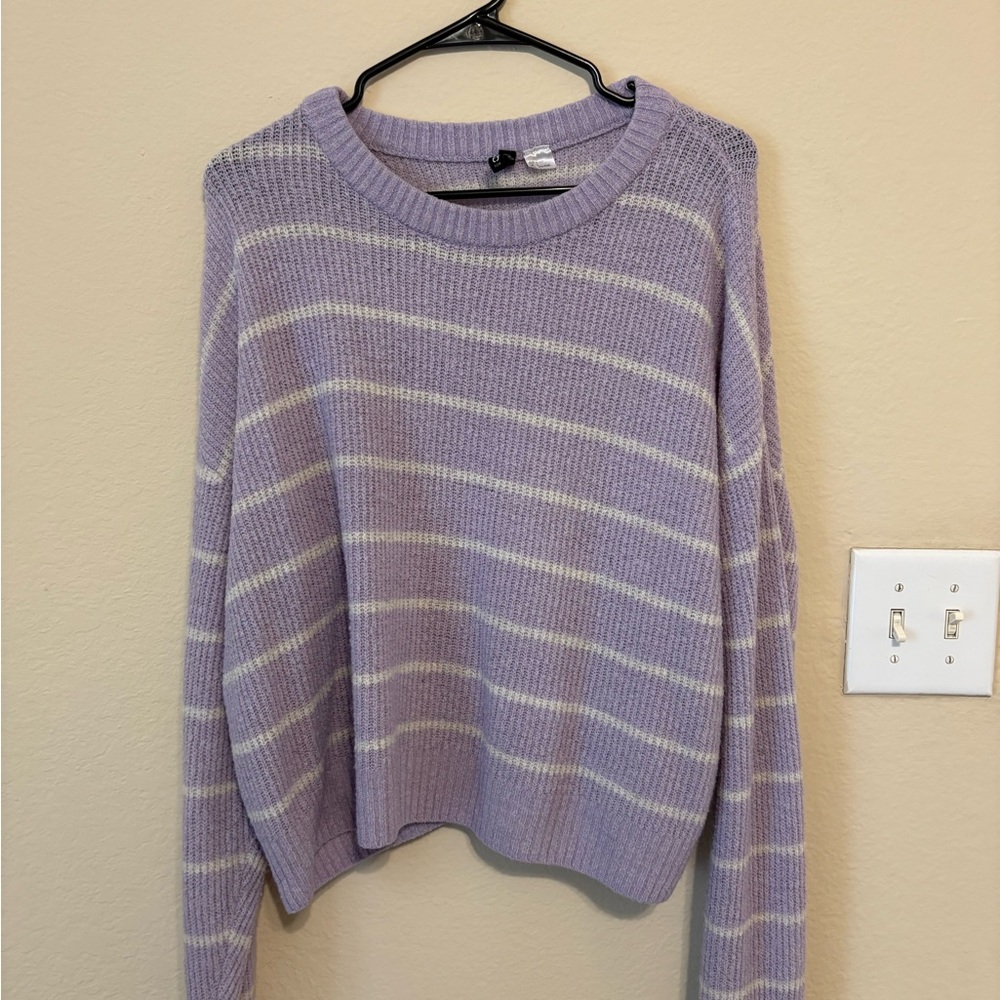 H&M Lavender and White Striped Sweater